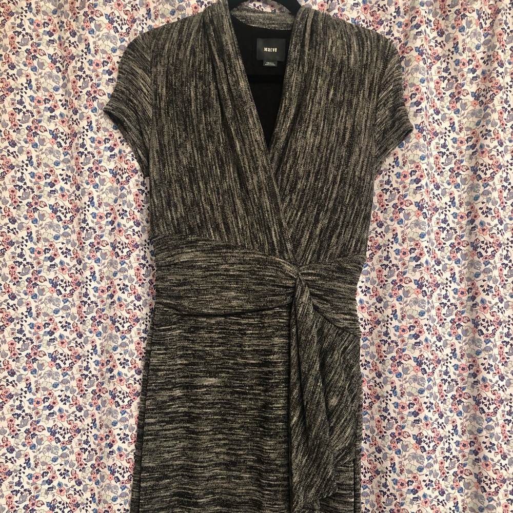 Anthropologie tie front heather sweater dress